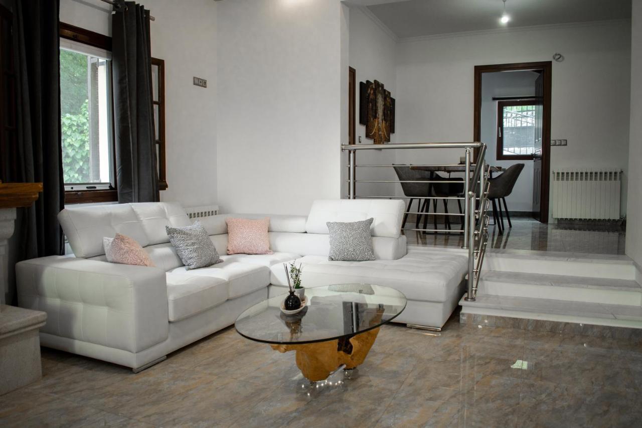 Gkk House Private Swimming Pool Luxury House Villa Skriperon Luaran gambar