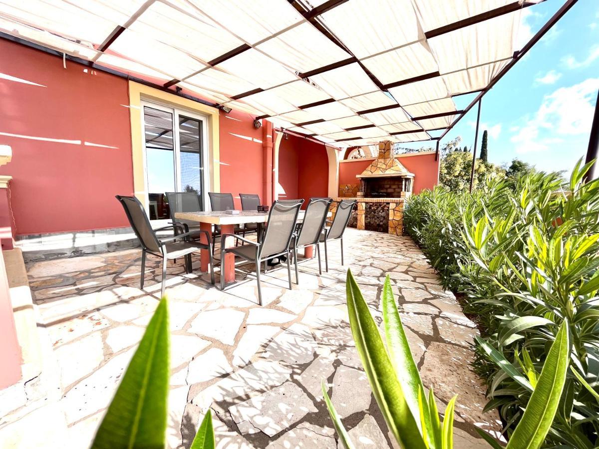 Gkk House Private Swimming Pool Luxury House Villa Skriperon Luaran gambar
